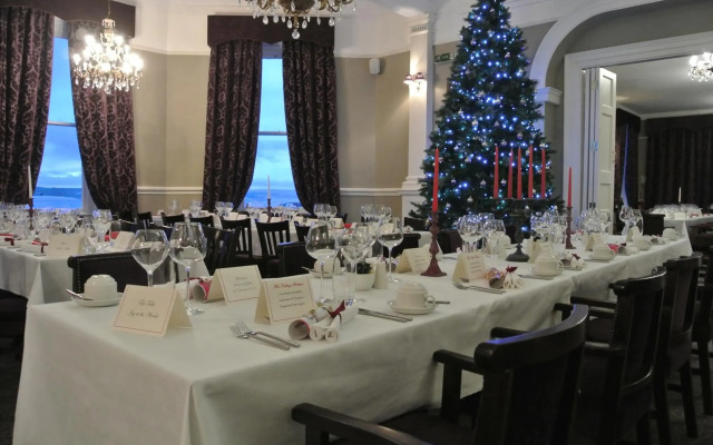 Causeway Hotel