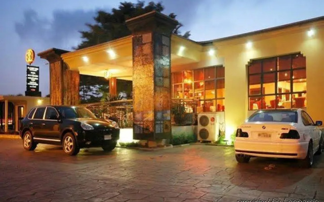 Planet One Hotel & Wellness