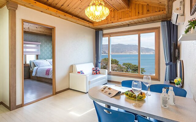Namhae Seamaru Pension