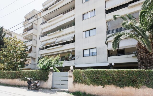 Signature 2BR Apartment in Marousi