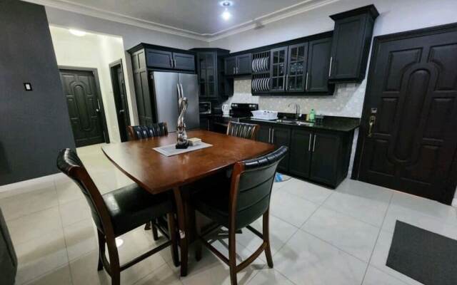 Impeccable 2-bed Apartment in Kingston With Pool