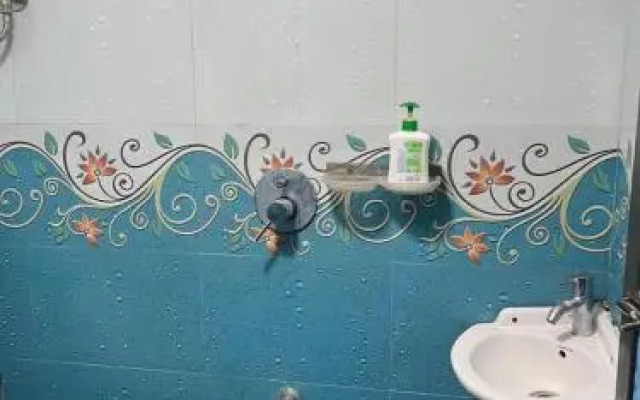 OYO 76116 Hotel Sakinaka Inn