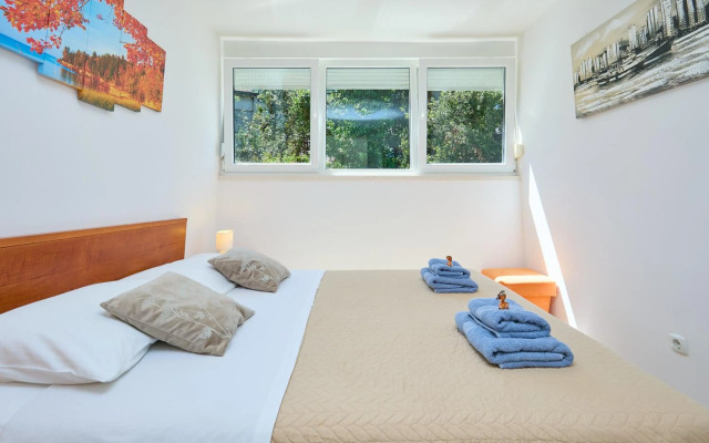 Apartment Promenada- 4pax with Parking