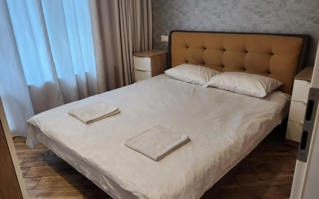 Colonel apartment dream