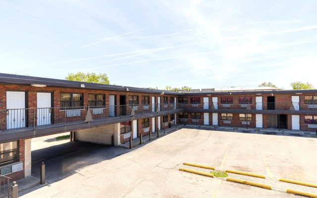 Admiral Motel By Oyo Chicago I-94