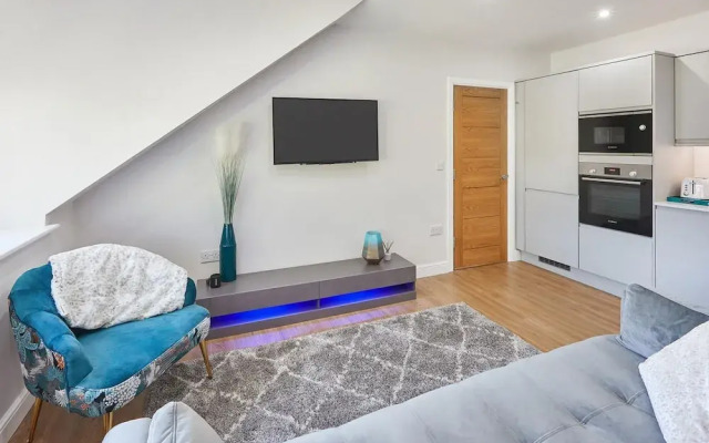 Host Stay The Loft The Regency