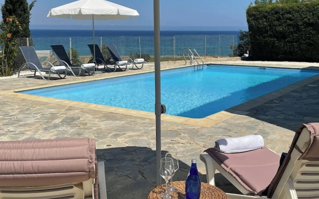 Spacious Luxury Private Sea View Villa