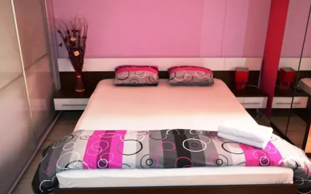 Happy Apartments in City Heart