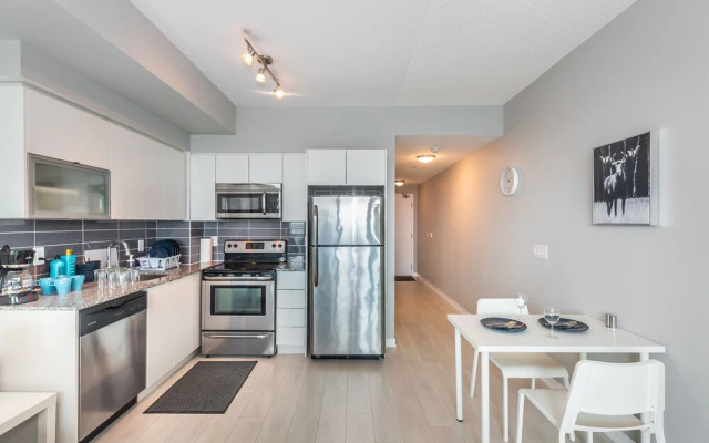 Trendy, Executive Studio, In Downtown To