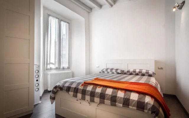 JOIVY Chic Studio in Como Centre