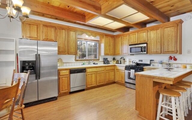 2184-malaburro Inn 2 Bedroom Home by RedAwning