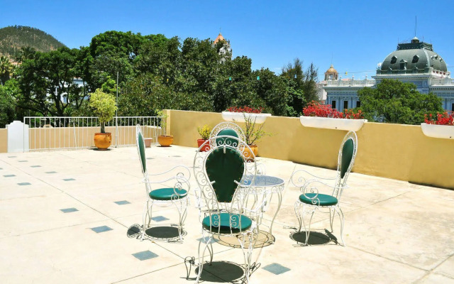 Hostal Colonial