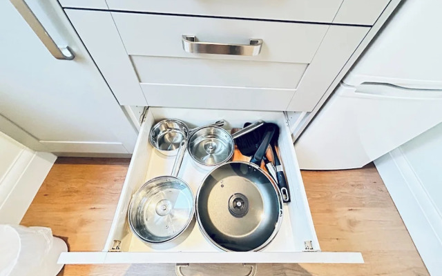 Refurb Private Suite - Wimbledon & Airport Access