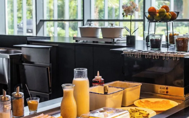 Ibis Marseille Marignane Technopole