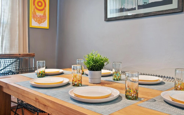 Charming Victorian By Sloan's Lake - Free Parking!