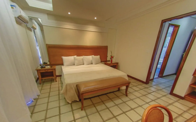 Sunshine Praia Hotel