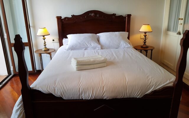 Views & luxury in Old Town