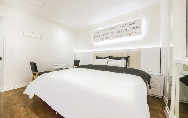Hotel Myeong Pum 1st
