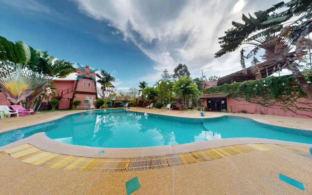 Boom Boom Resort