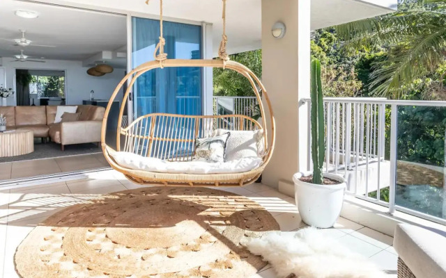 Whitsunday view BOHO apartment in Airlie Beach