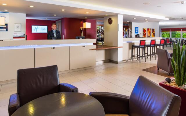 Holiday Inn Express East Midlands Airport, an IHG Hotel