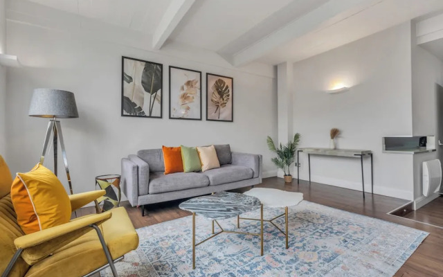 Three Bedroom Apartment in City Reach