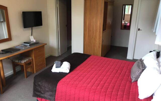 George Street Motel Apartments