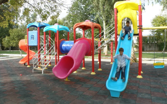 Karaali Kpalicalari Ve Otel Tesisleri