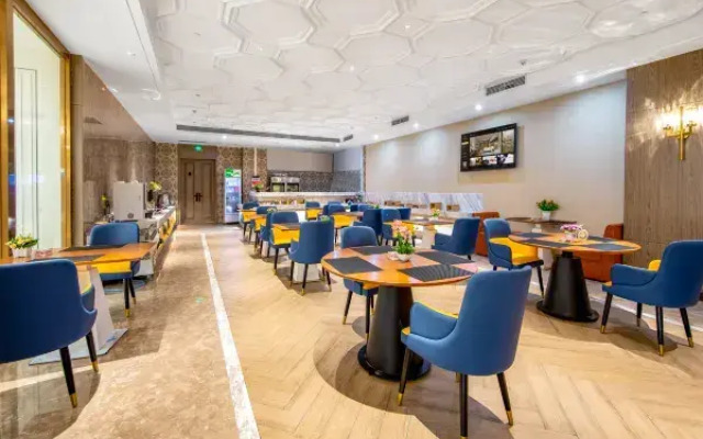 Vienna International Hotel (Dongguan Zhangmutou Government Square)