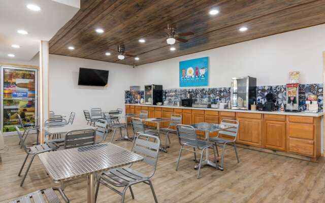 Broken Bow Inn and RV Park