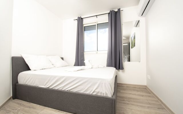 T4 CozyLodge 70m2 - Rénové – 10’ de l'aéroport