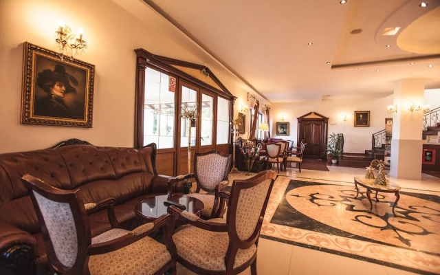 Q Resort and Spa Sacele	