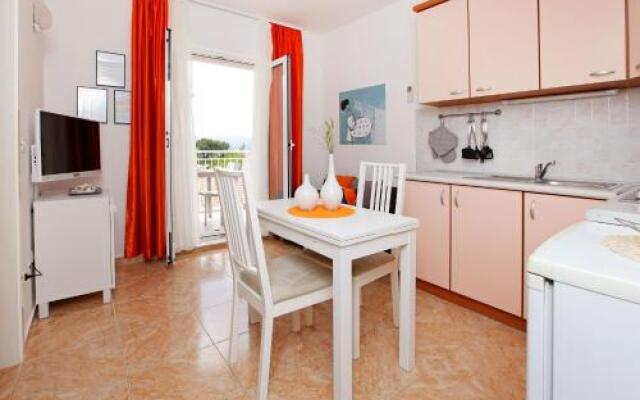 Apartments Villa Adria Bol