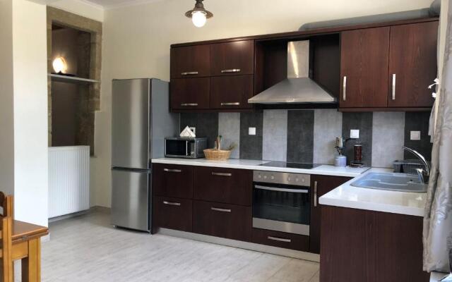 Mantos Stone Apartments