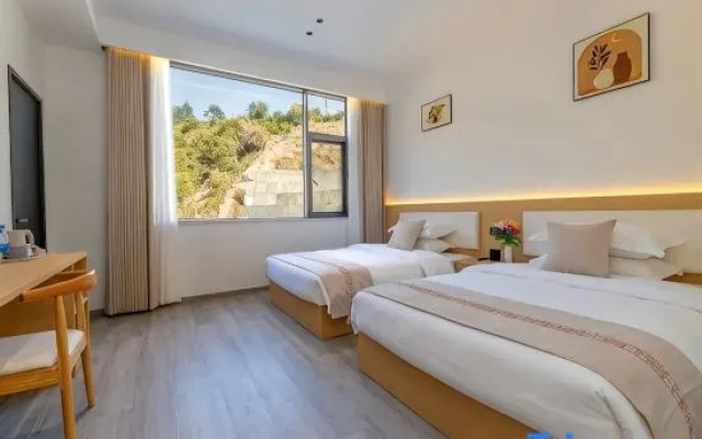 Yunjin Mountain Villa · Cloud Sky Retreat – Guest Rooms – Huangshan