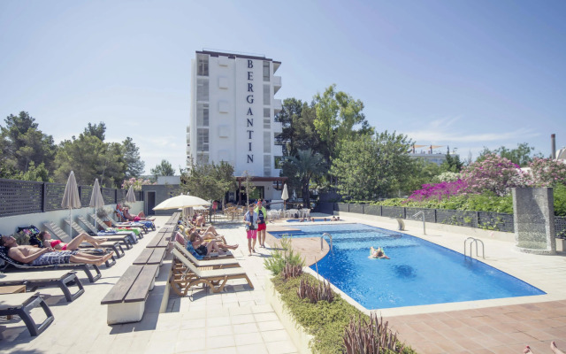 azuLine Hotel Bergantín