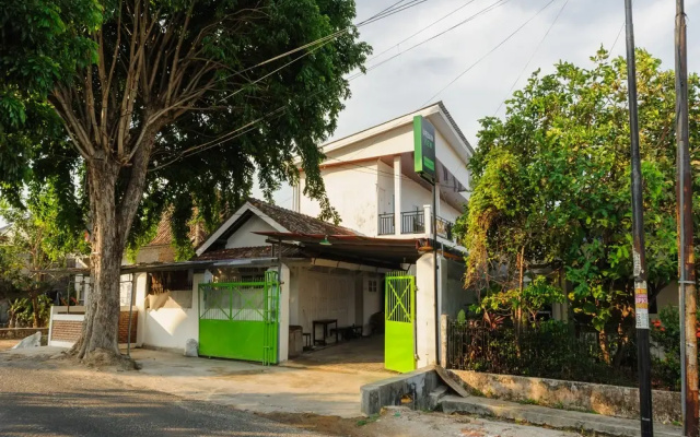 Urbanview Hotel Betego Syariah Enggal by RedDoorz