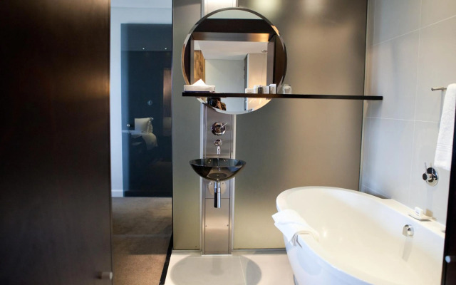 Colosseum Hotel