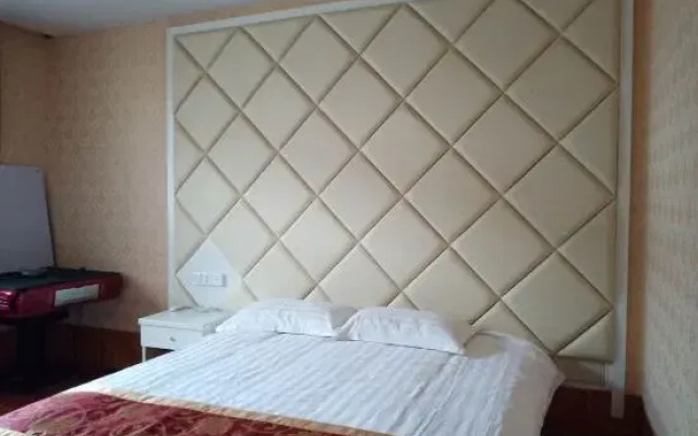 Tianyi Business Hotel