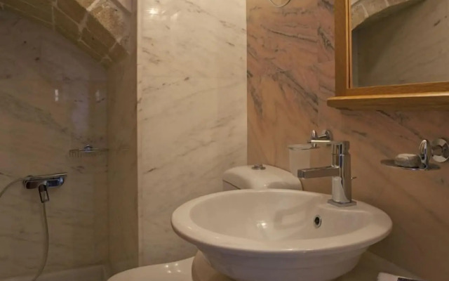 Likinia Hotel