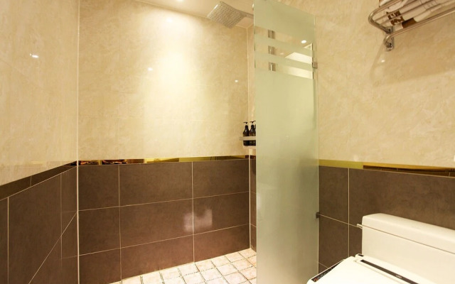 Yeongdeungpo Jardin Hotel