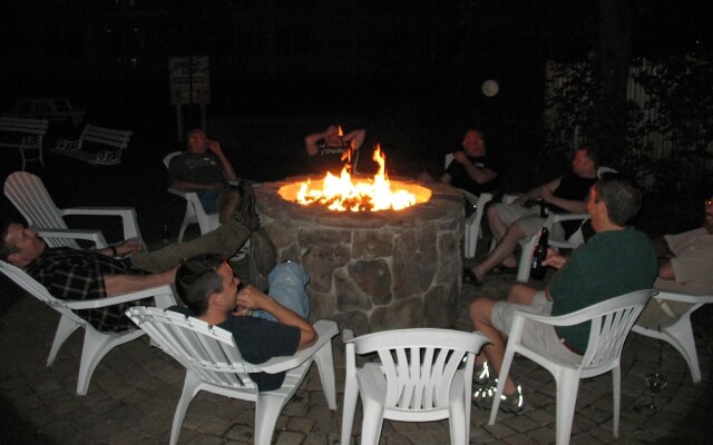 The Admiral's Inn Resort