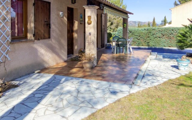 House With 3 Bedrooms in Saint-raphaël, With Wonderful Mountain View,