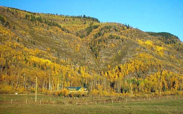 Williston Lake Resort