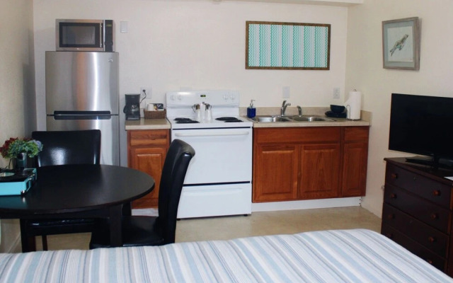 Surf & Sand Inn