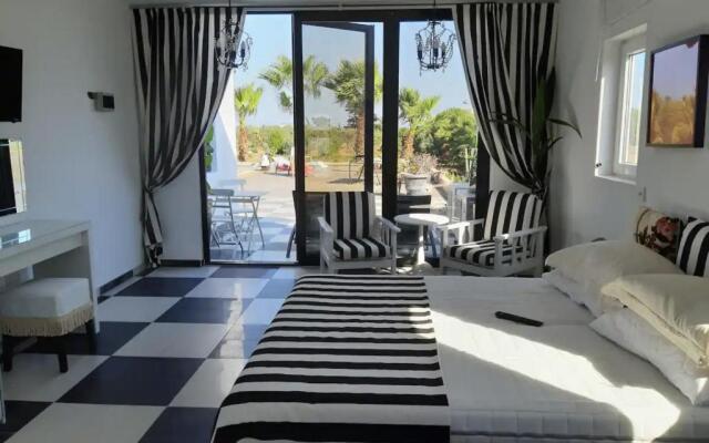 The Pervoli Studio - Pool - Close to Beach