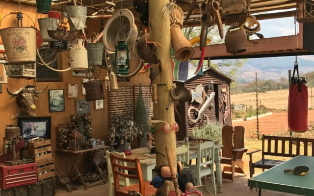 Caracal Lodge