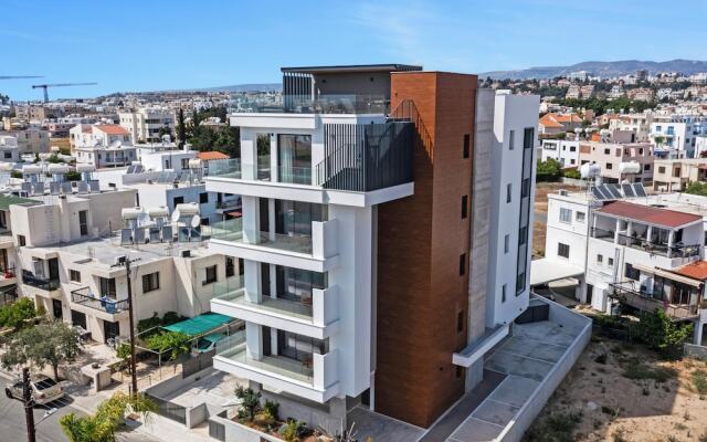 Sanders Olive - Cozy 2-bdr Apt With Shared Pool