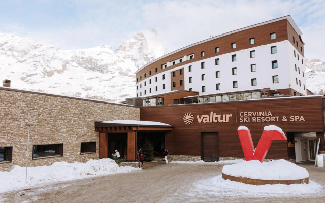 Valtur Cervinia Cristallo Ski Resort