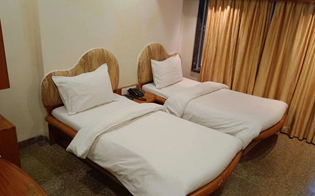 Hotel Shripad Continental